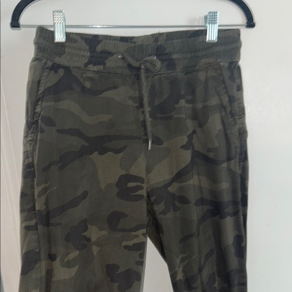 Camouflage Jogger Pants- size small - Picture 2 of 4